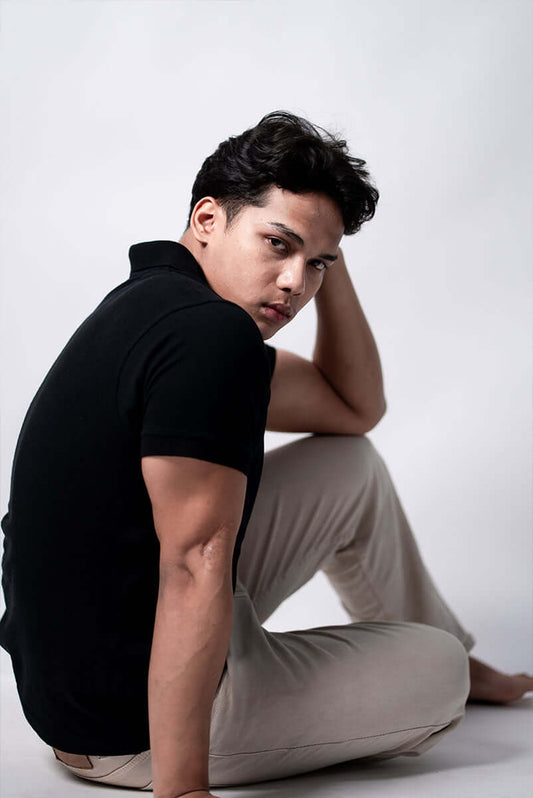 Hault Classic black polo t-shirt known for its comfort